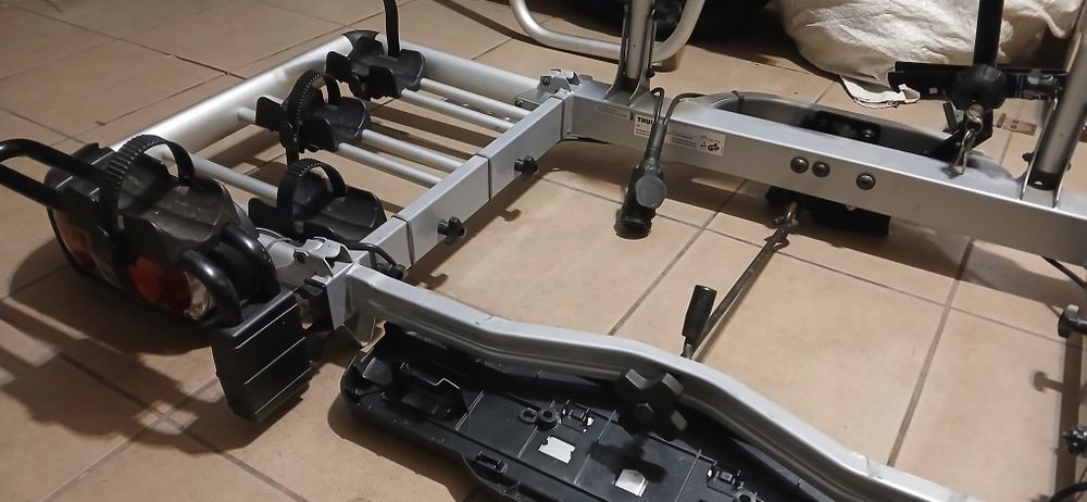 Bagażnik rowerowy na hak Thule 903 na 3 - 4 rowery