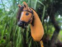 hobby horse mustang kasztanek A4 ogłowie konik na kiju