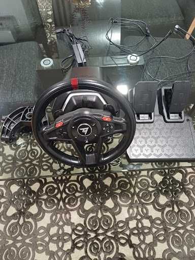 Volante T128 (PS4/PS5/PC) C/ Pedais  - Muito Pouco Uso