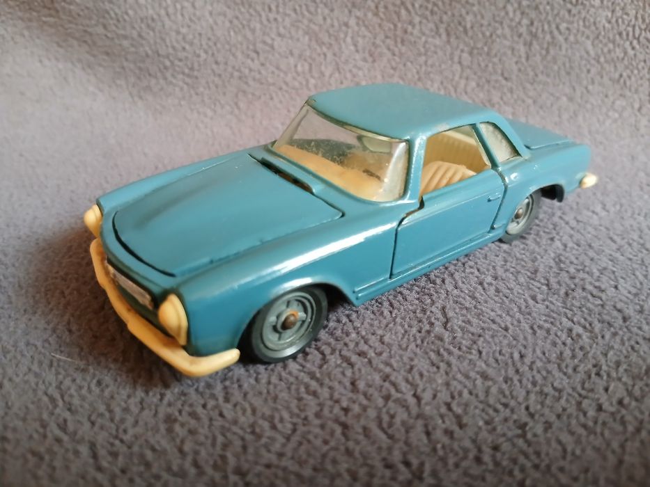 1 :43 СССР Москвич ,, Чайка, , Ferrari