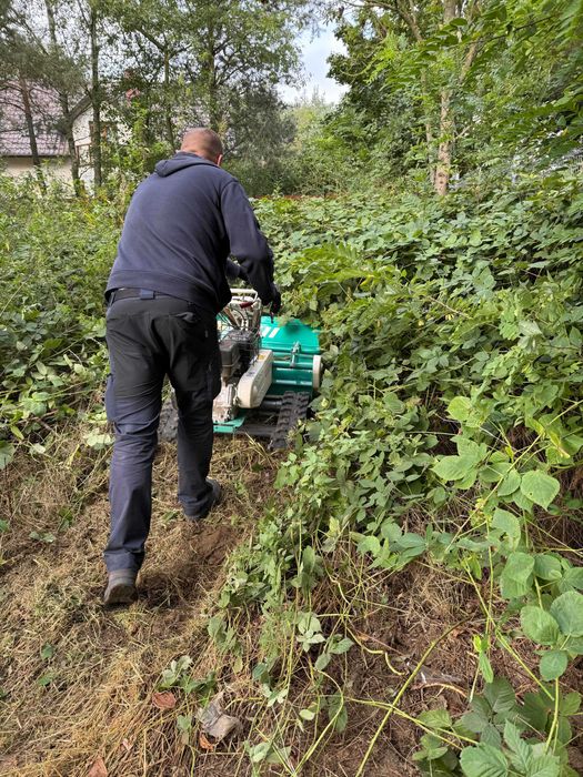 Koszenie trawy karczowanie oczyszczanie działek pod inwestycje