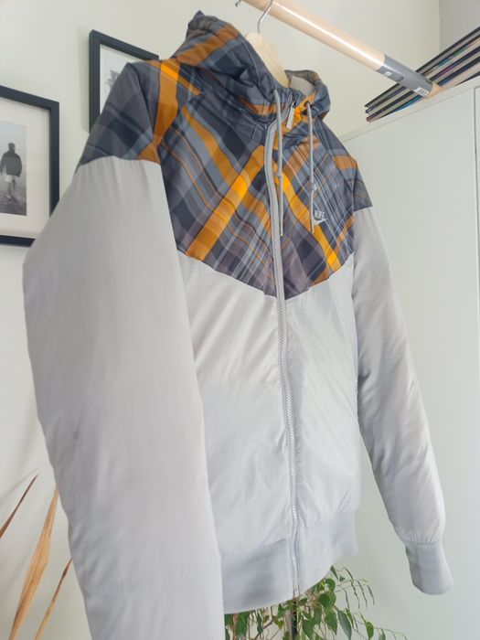 Blusão puffer de penas Nike