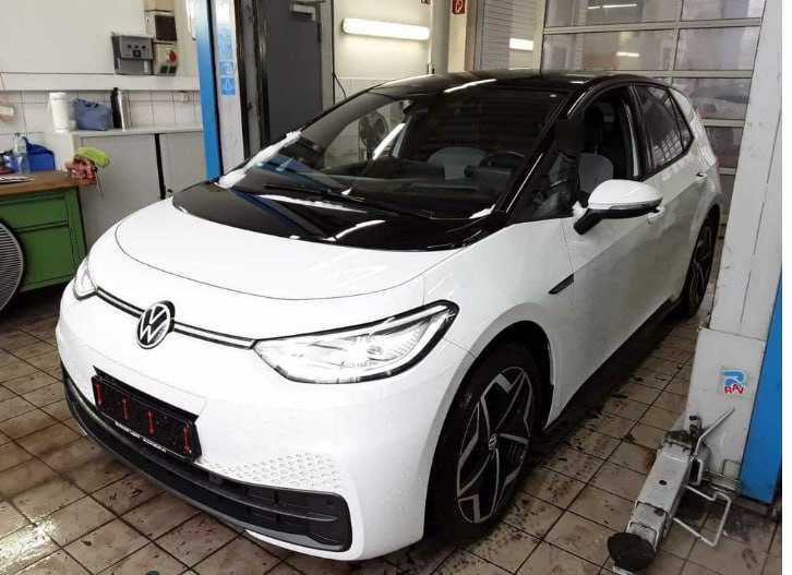 Капот VW ID.3 оригінал + фари, бампер, двері, крила, ліхтарі, скло