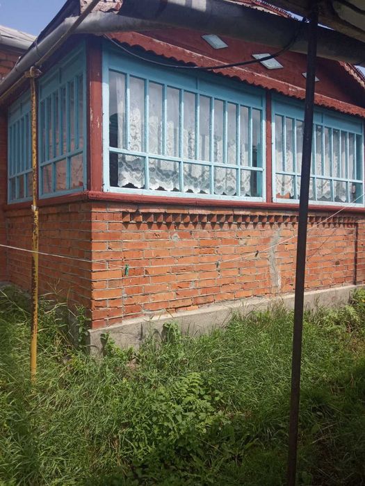 Будинок газ, опалення, 3 фази, кирпіч родюча земля