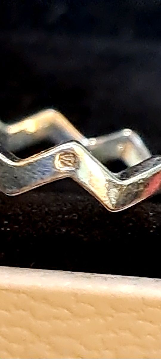 Anel Pandora Time zigzag  prata.