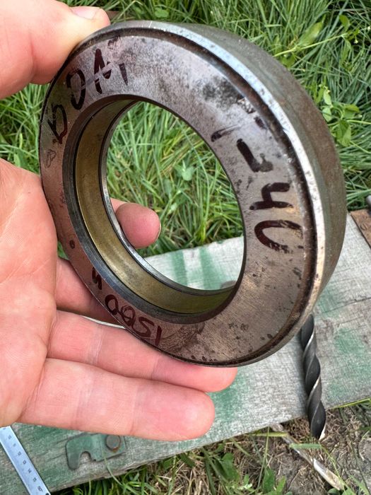 Подшипник выжимной  НОВЫЙ  СССР 9588213  ВОМ  Т-40