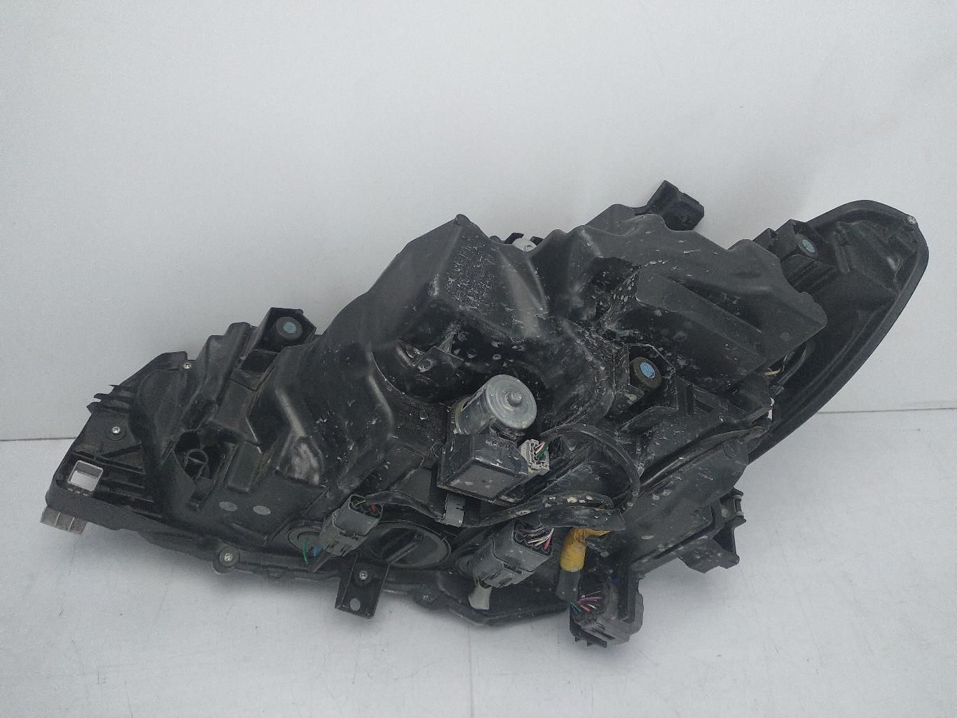 LAMPA PRAWA PRZOD FULL LED MAZDA 6 GJ KOITO 100-65041