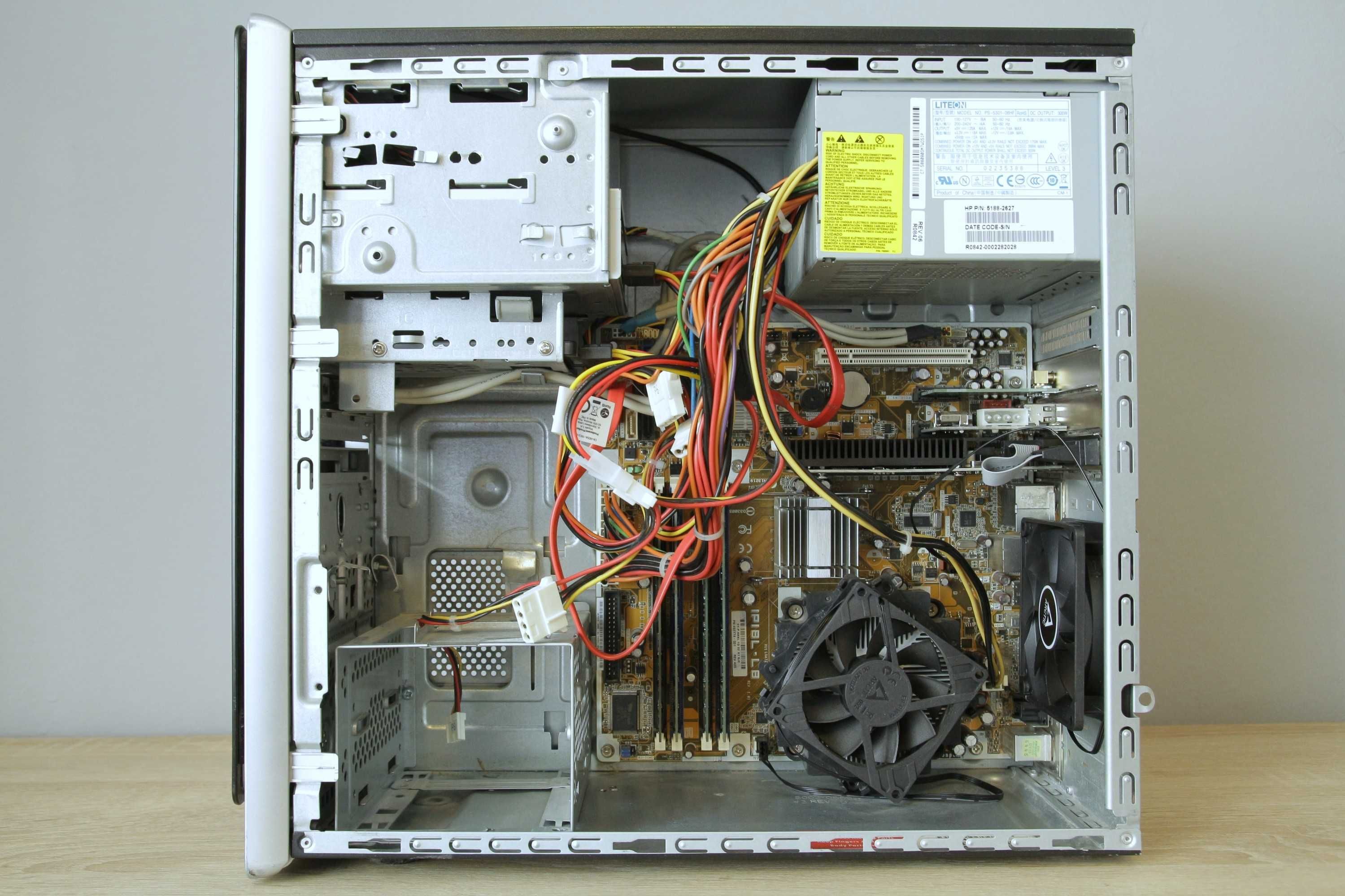 Komputer HP Pavilion E8400/GT710/8GB/WiFi/SSD240GB/Win10 +monitor  24"