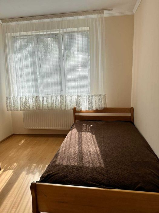 Здається будинок