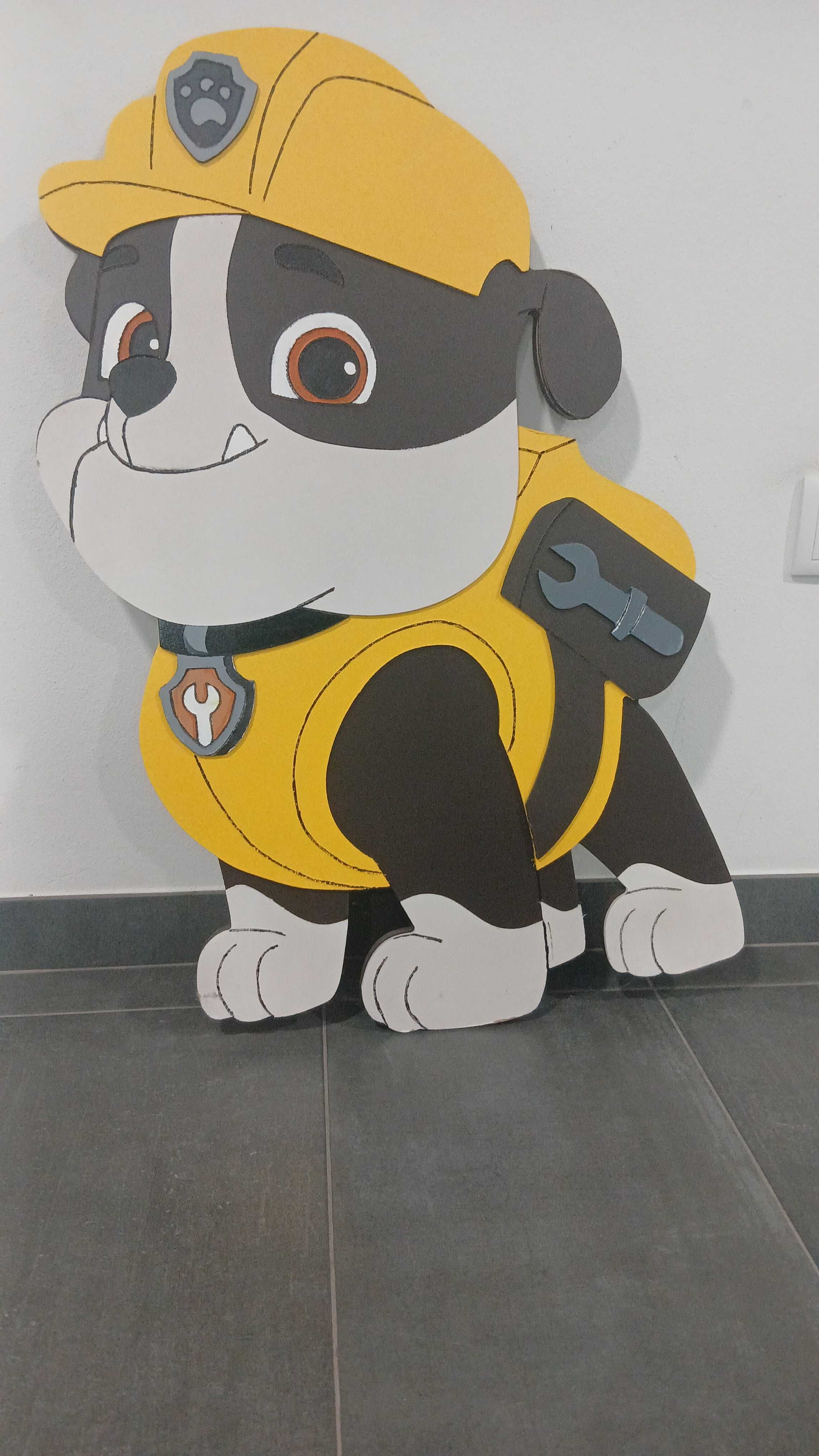 Rubble em Mdf para festas