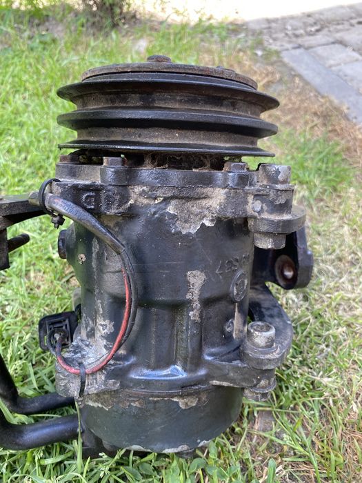 насос кондиціонера на рено магнум