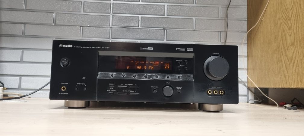 Amplituner YAMAHA rxv-457 dolby DTS