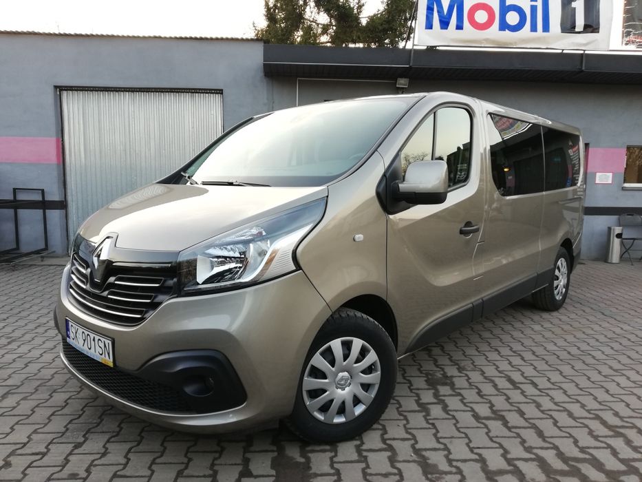 Wypożyczalnia busów wynajem busa 9 osobowego Renault Trafic