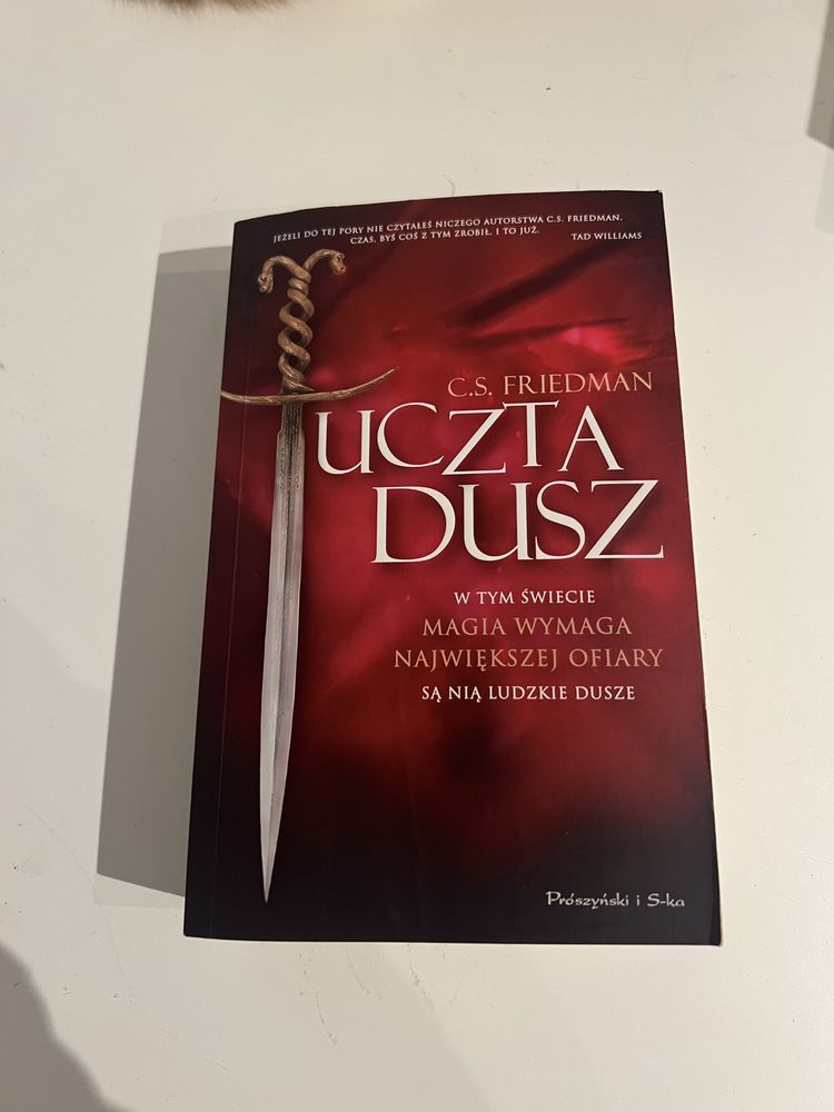 Uczta dusz ksiazka fikcyjna