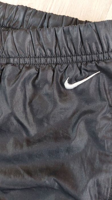 Czarne spodnie ortalionowe dresowe parachute baggy streetwear