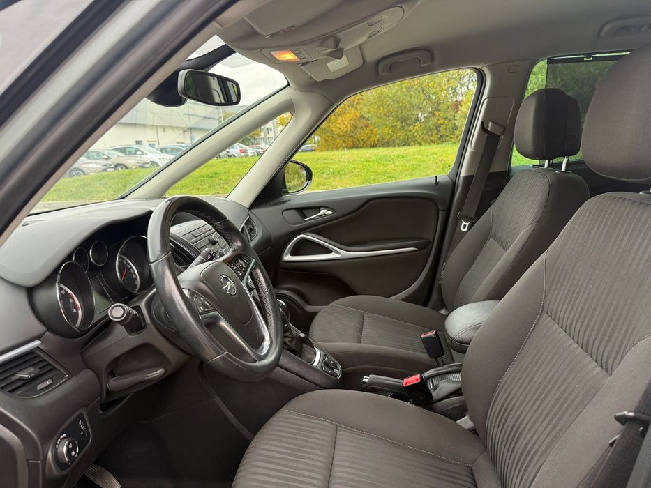 Opel Zafira 2012 Salon Pl 1 Wlasciciel Bogata wersja