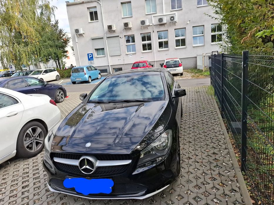 Mercedes-Benz CLA Mercedes-Benz CLA Shooting Brake 180 d 2017r
