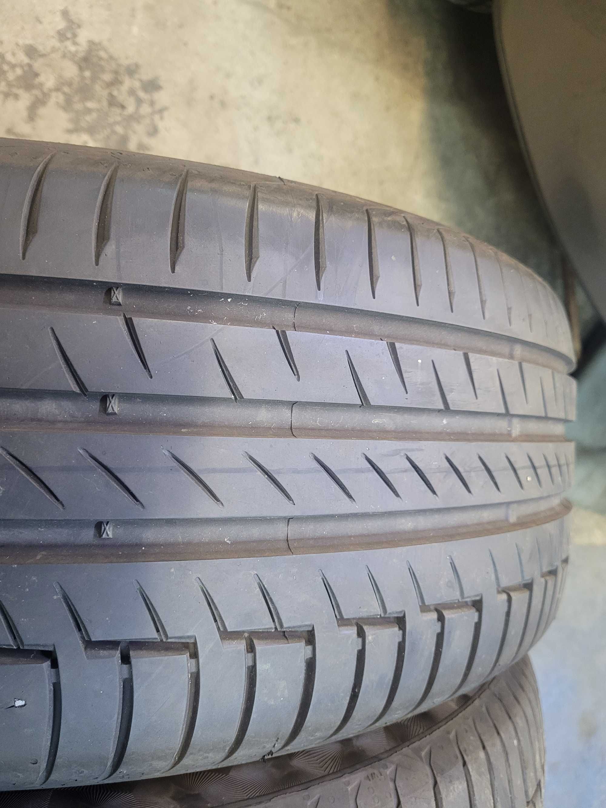 235/50 R 19  Continental    Lato /Komplet