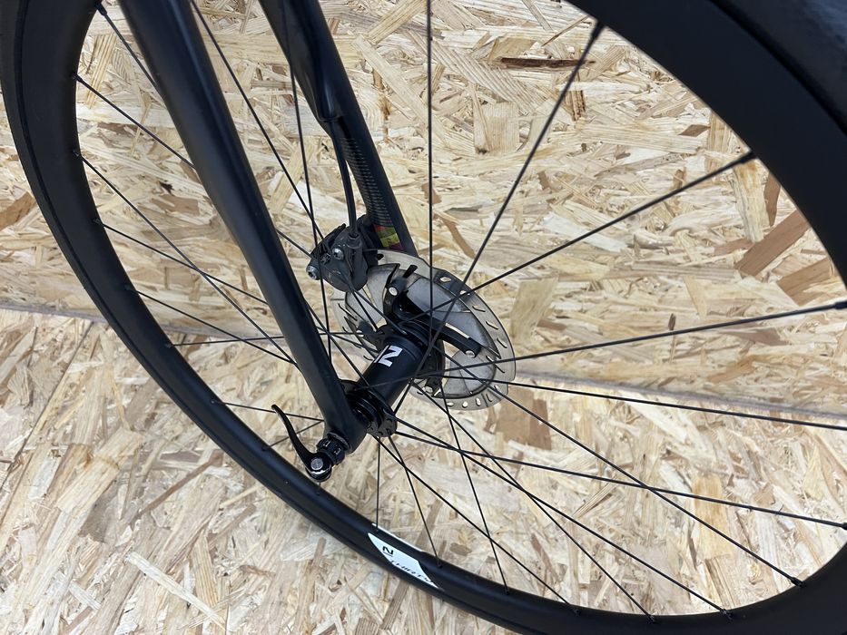 Bicicleta disco carbono Focus Paralane - Shimano Ultegra 11v