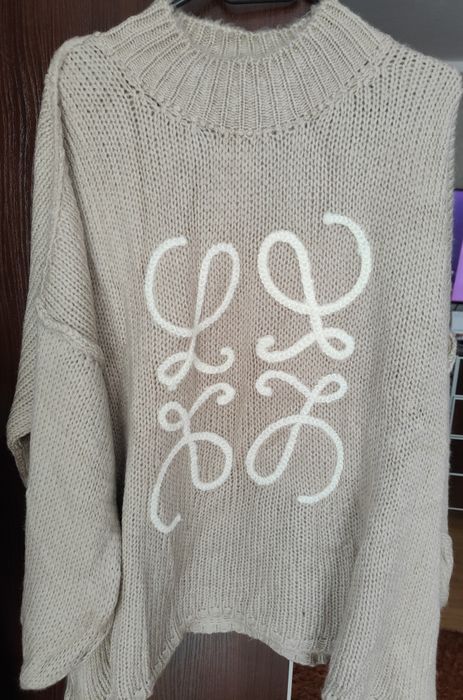 Sweterek uniwersalny