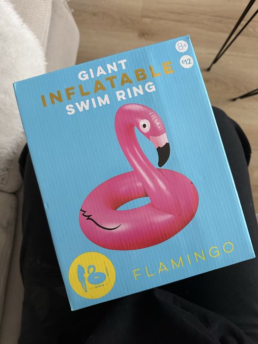 Flaming koło do plywania