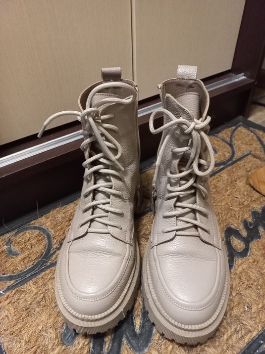 Жіночі шкіряні чоботи, 37 розмір