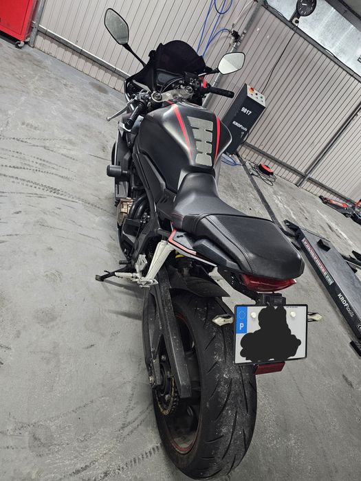 Honda cbr 650R  impecavel
