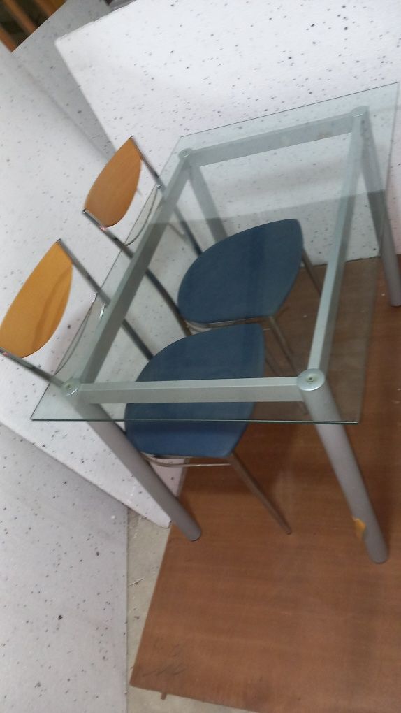 Mesa de cozinha vidro e 4 cadeiras