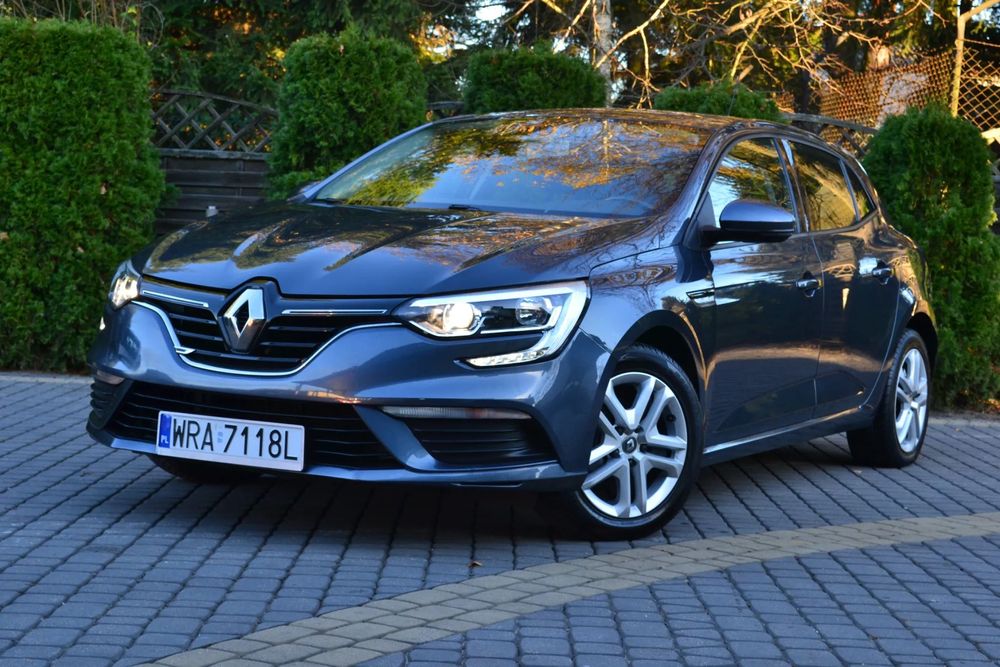 Renault Megane 1.2 Benzyna 100KM, bardzo ładny, nowy akumulator.