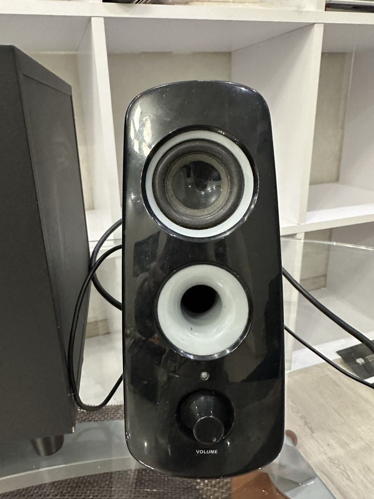 Logitech speaker system z323