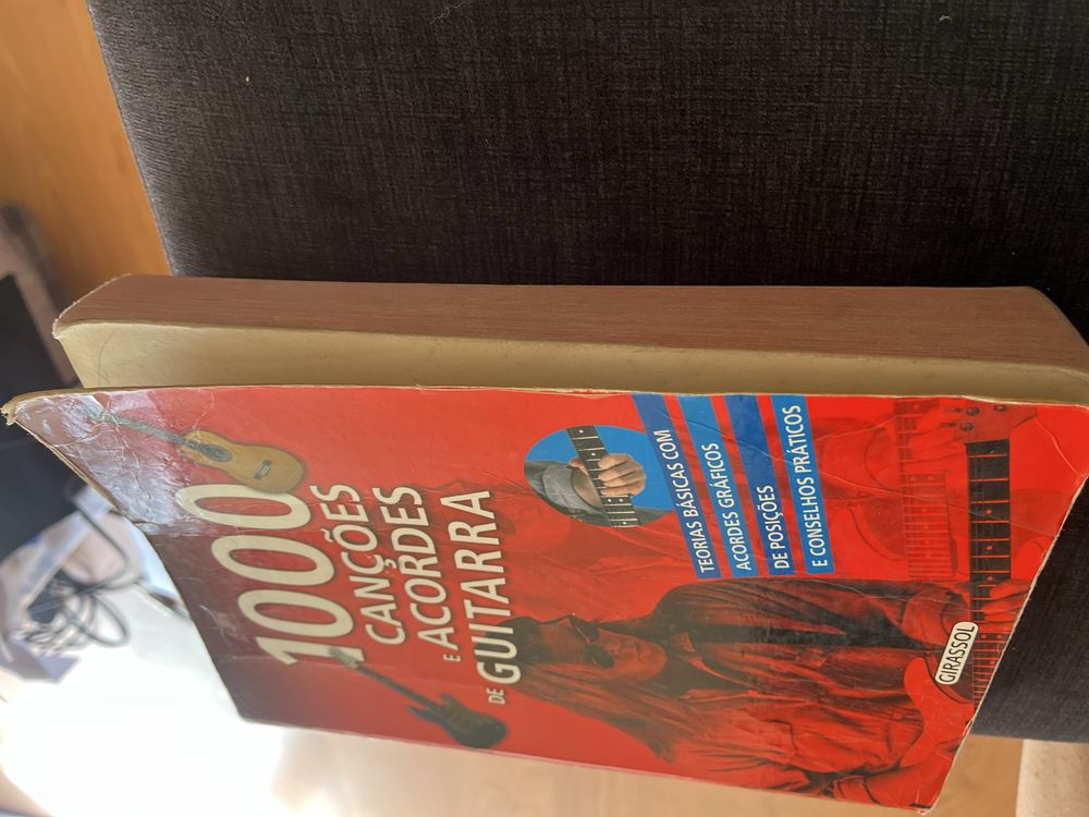 1000 canções e acordes para guitarra - livro