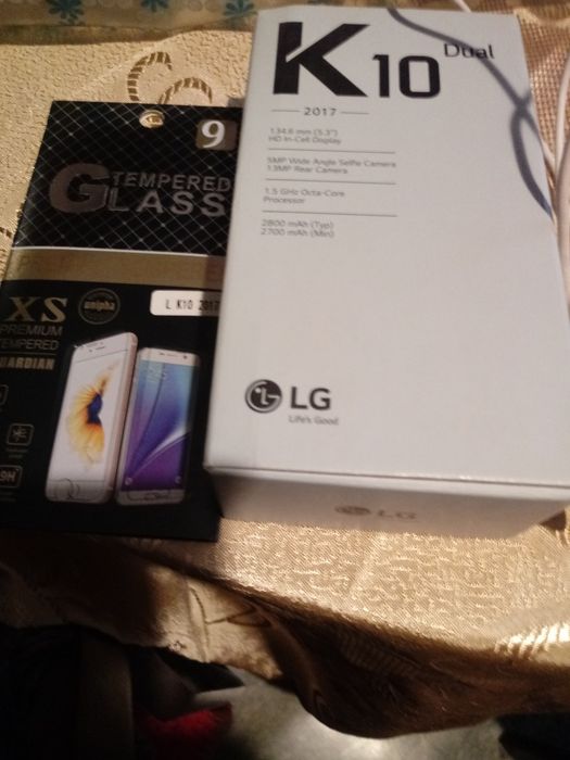 Telefon LG K10 z 2017 r.