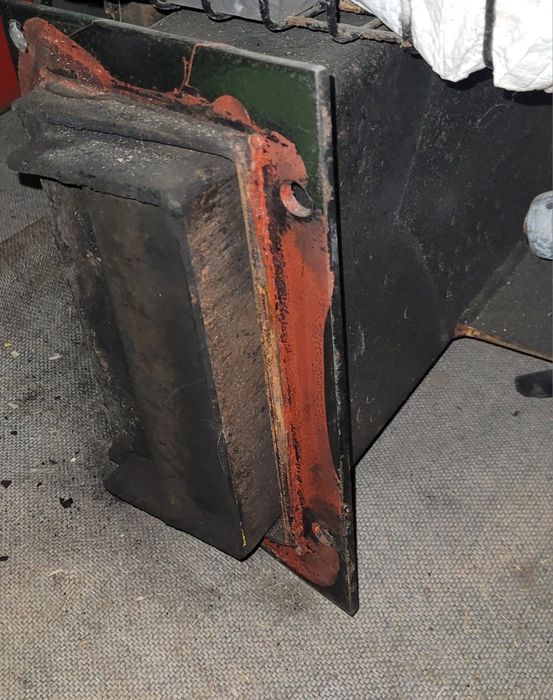 Podajnik  tłokowy  plus  silnik  piec