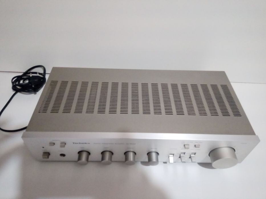 Wzmacniacz Technics su-8022 sreberko Japan