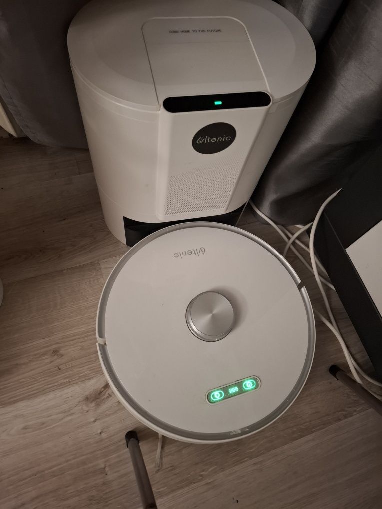 Robot sprzątający uszkodzona bateria