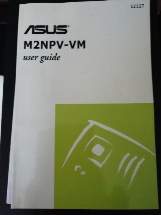Computador, monitor, teclado e rato ASUS