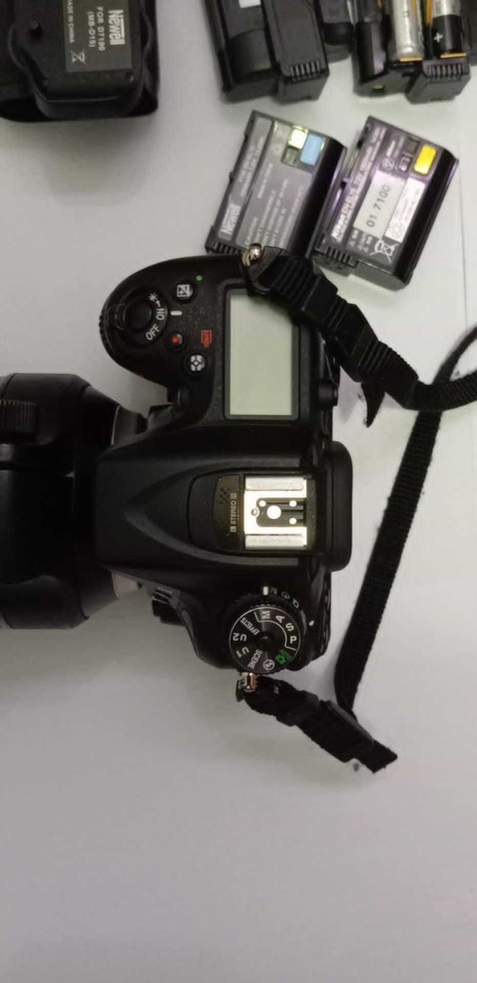 Nikon D7100 z gripem Newell