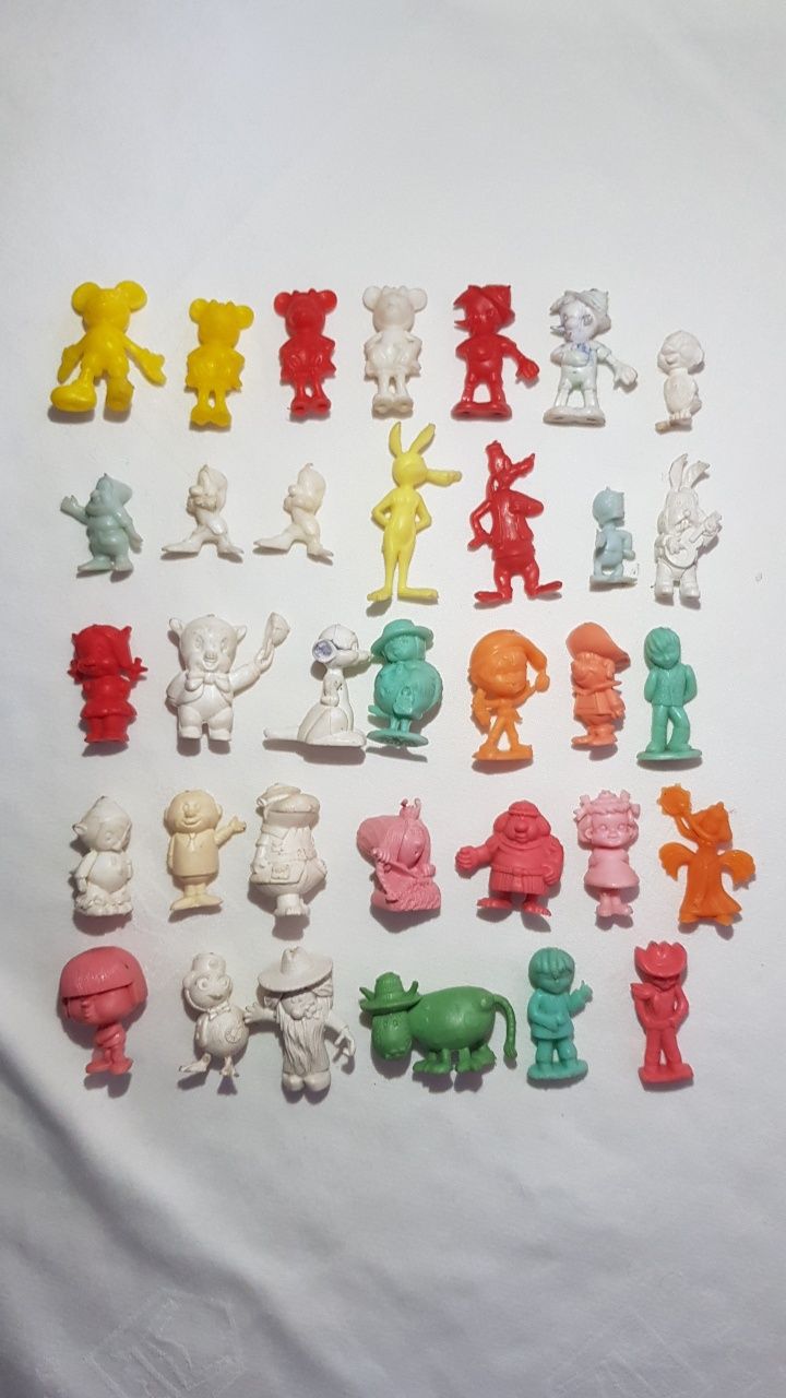 Bonecos vintage monocromáticos Rajá, Olá