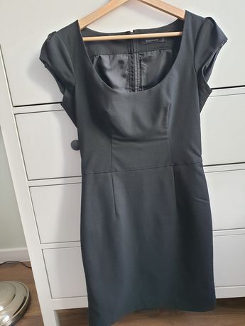 Sukienka mała czarna Reserved 36