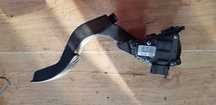 VOLKSWAGEN PASSAT B5 LIFT 1.9 TDI POTENCJOMETR GAZU 8D1721523F