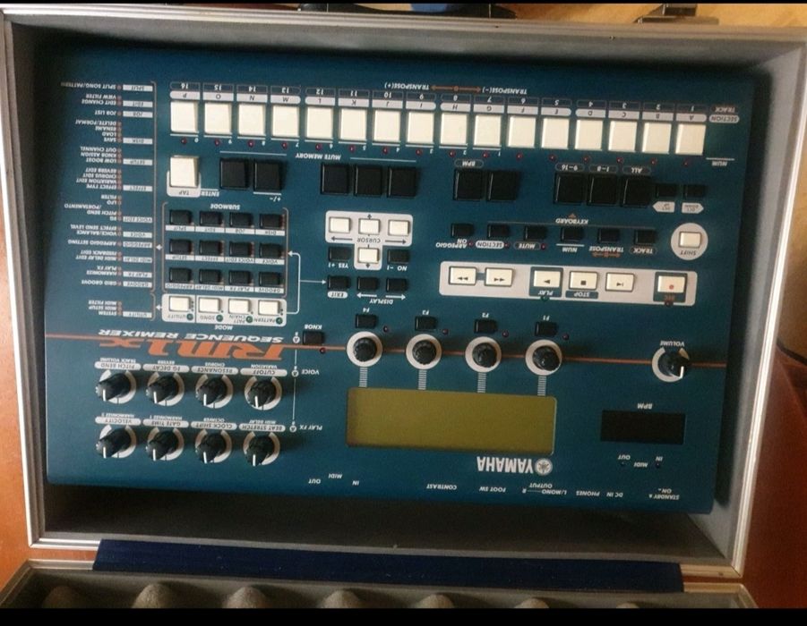 Yamaha rm1x groovebox impecável