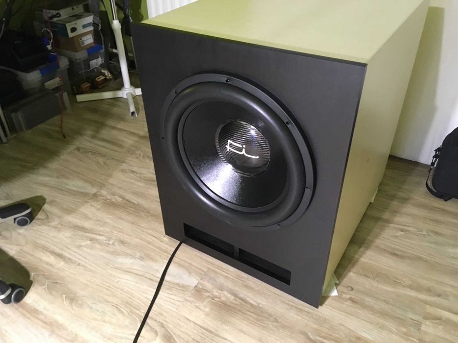 Subwoofer BR na Fi car audio HT-3 18 2kW cali ultimax dayton sub