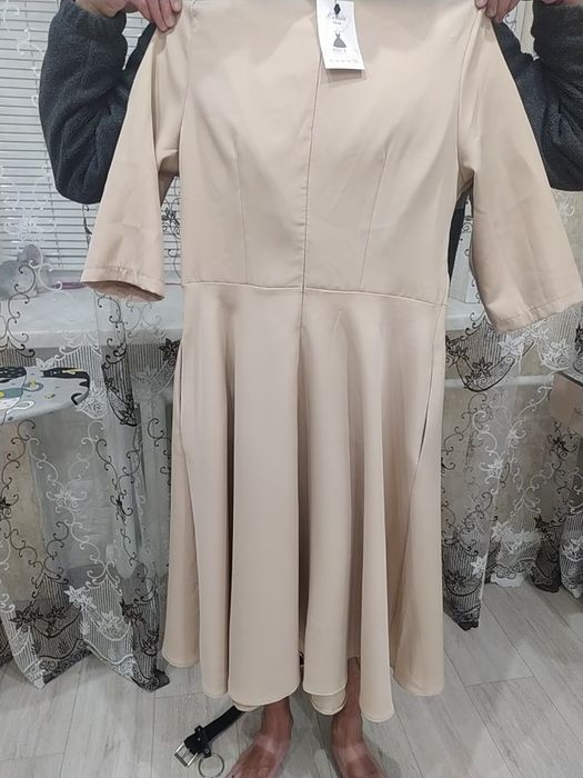 Елегантна   сукня