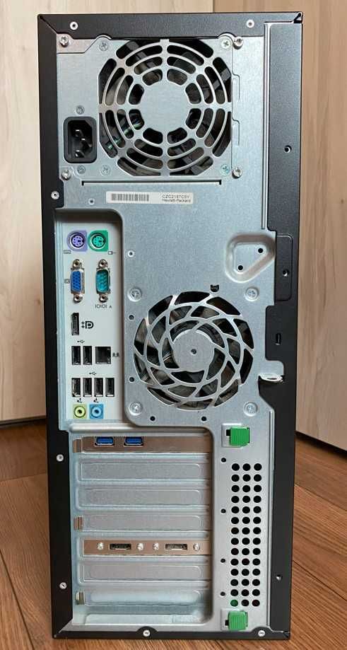 Komputer PC - Intel Core i7 (4/8), 32GB RAM, SSD, HDD, eSATA HDD