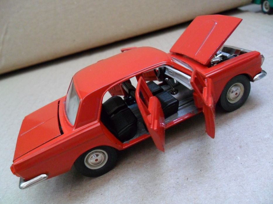 Модель СССР 1:43 Волга ГАЗ-24 А-14 алая с чёрным салоном
