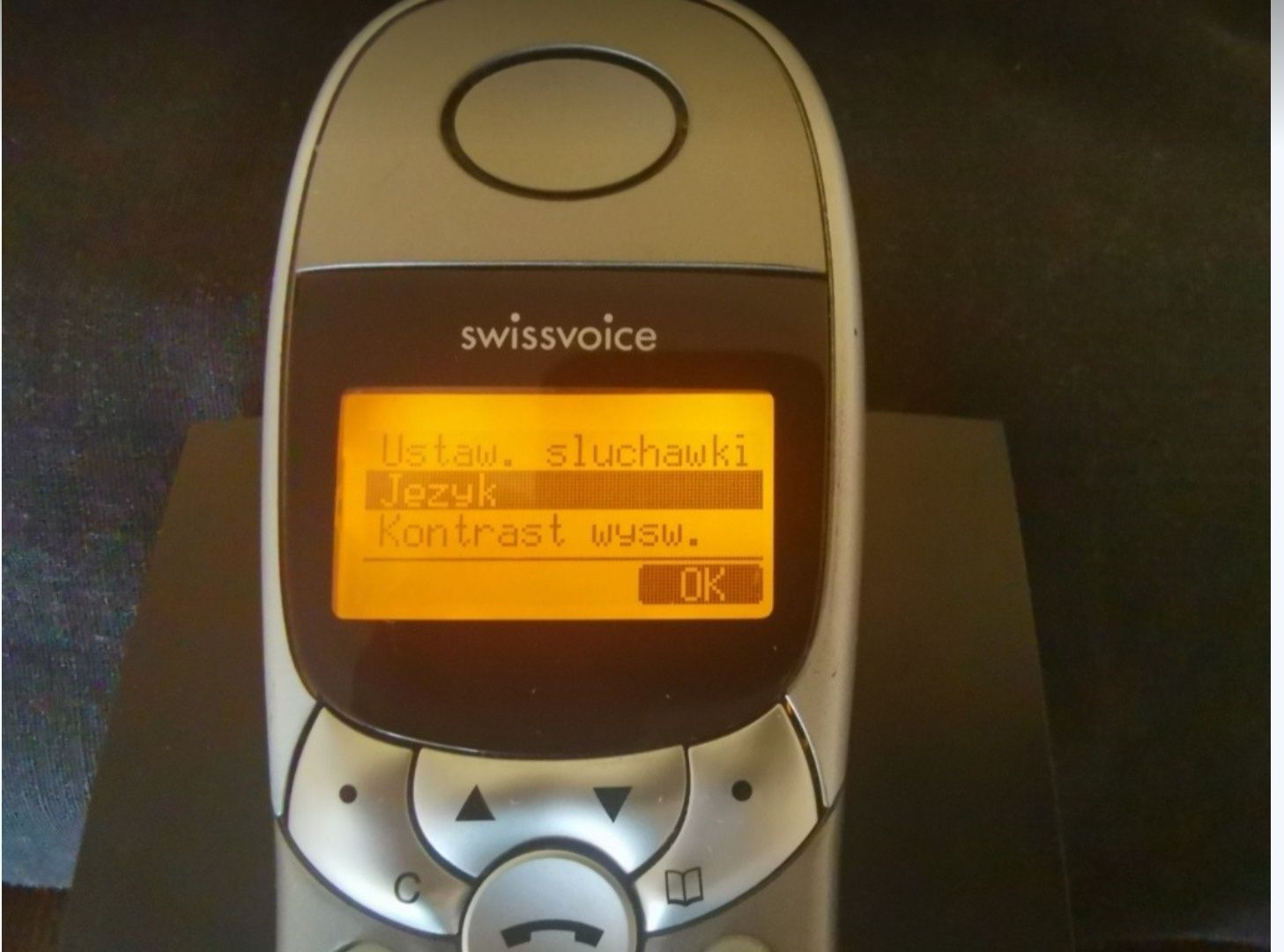 Telefon stacjonarny Swissvoice Avena 135 DECT bezprzewodowy