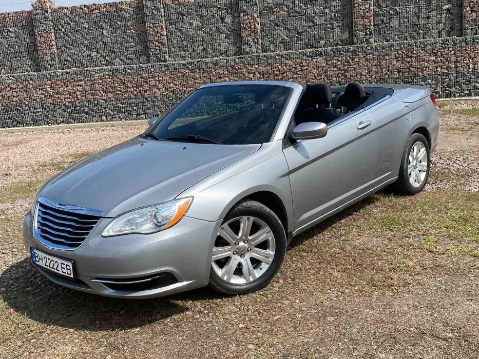 Авто Chrysler 200 Kabriolet 2012