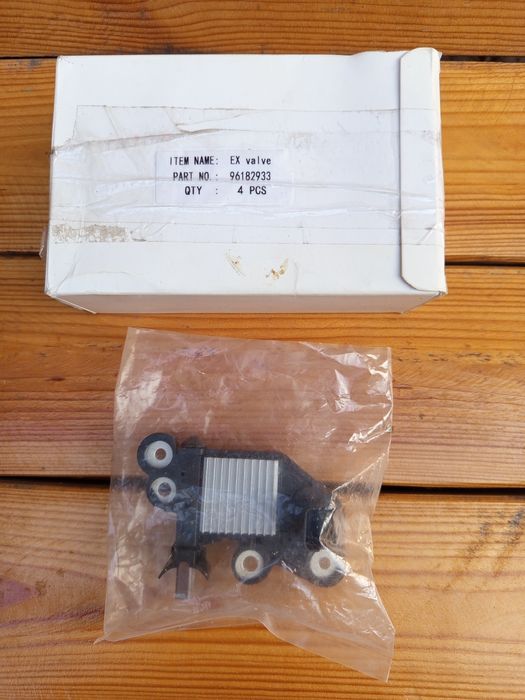 Реле регулятор генератора Daewoo lanos/Nubira/Leganza,Chevrolet Aveо