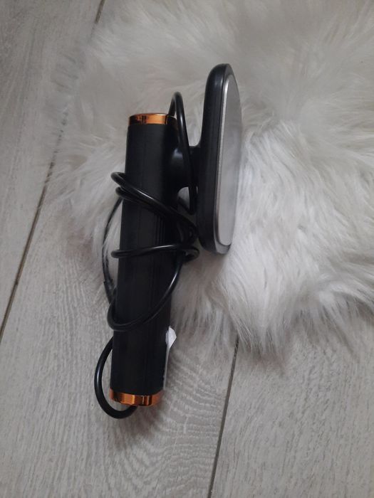 Mini żelazko do prasowania ubran