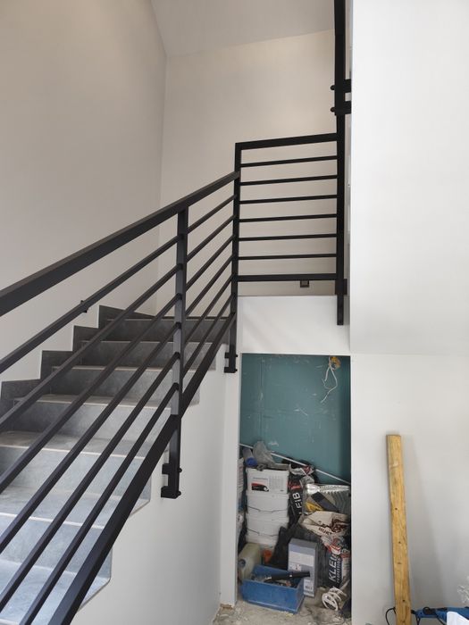 Balustrady wewnętrzne i zewnętrzne